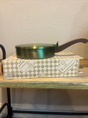 Vintage Park Industries Silent Butler Green Brass Crumber Catcher, Ashtray